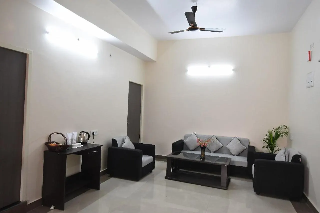 شقة Kashi Kastle Krishna - Luxury 2Bhk Near Assi Ghat الهند